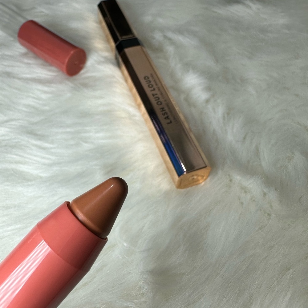 🚨 3/$25 🚨 Revlon lip balm & revolution mascara set - Picture 3 of 3